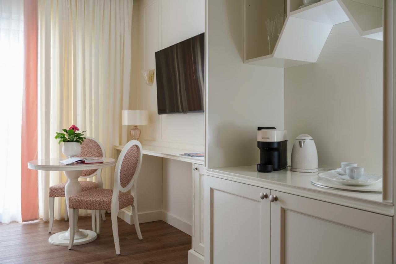 Riviera Resort Hotel Lignano Sabbiadoro Kültér fotó