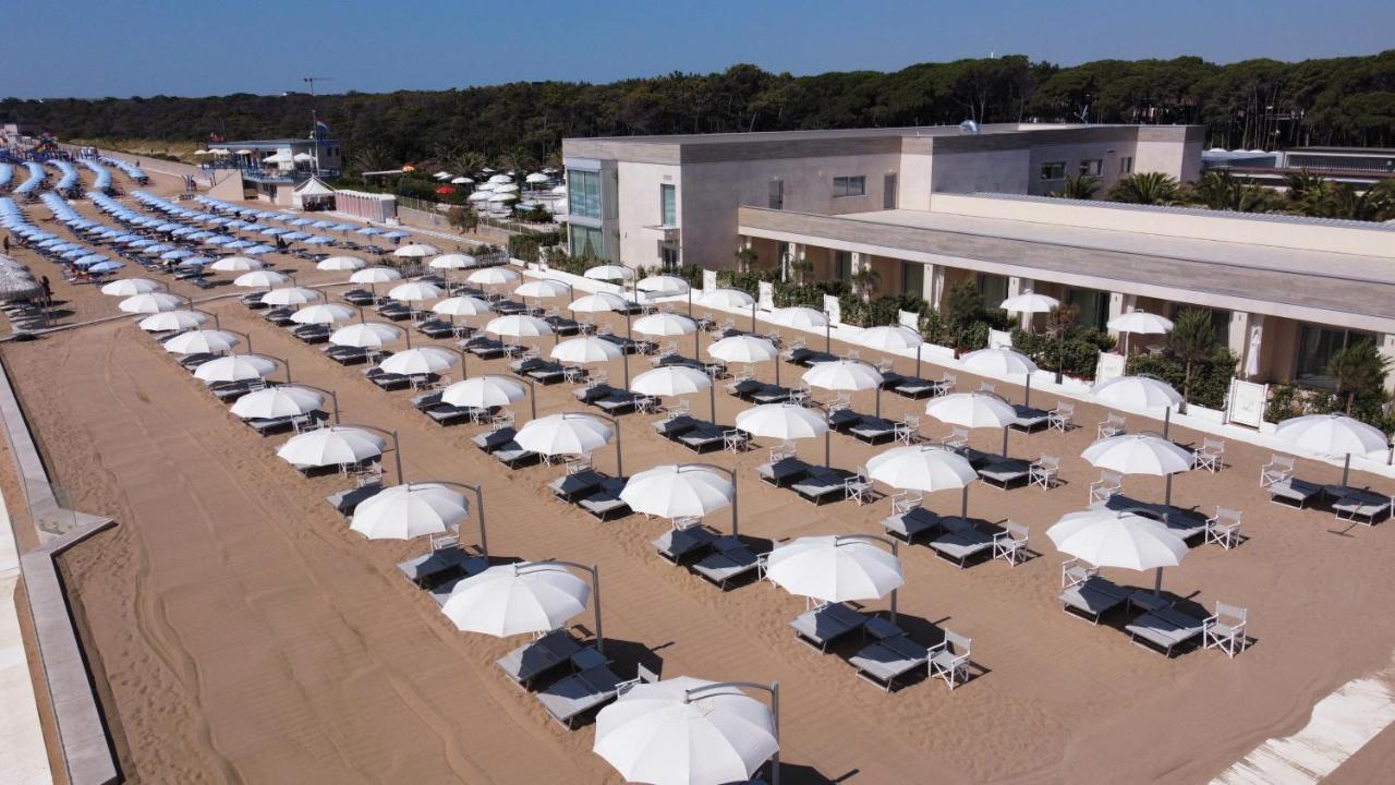 Riviera Resort Hotel Lignano Sabbiadoro Kültér fotó