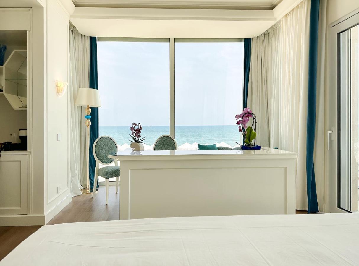 Riviera Resort Hotel Lignano Sabbiadoro Kültér fotó